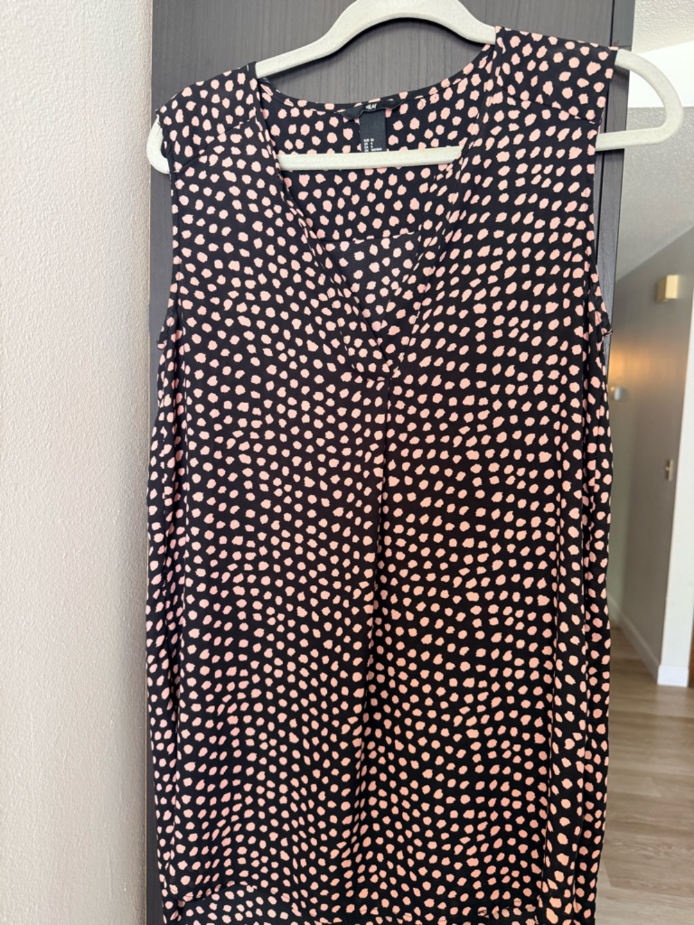 H&M Black Sleeveless Top with Pink Spot Pattern